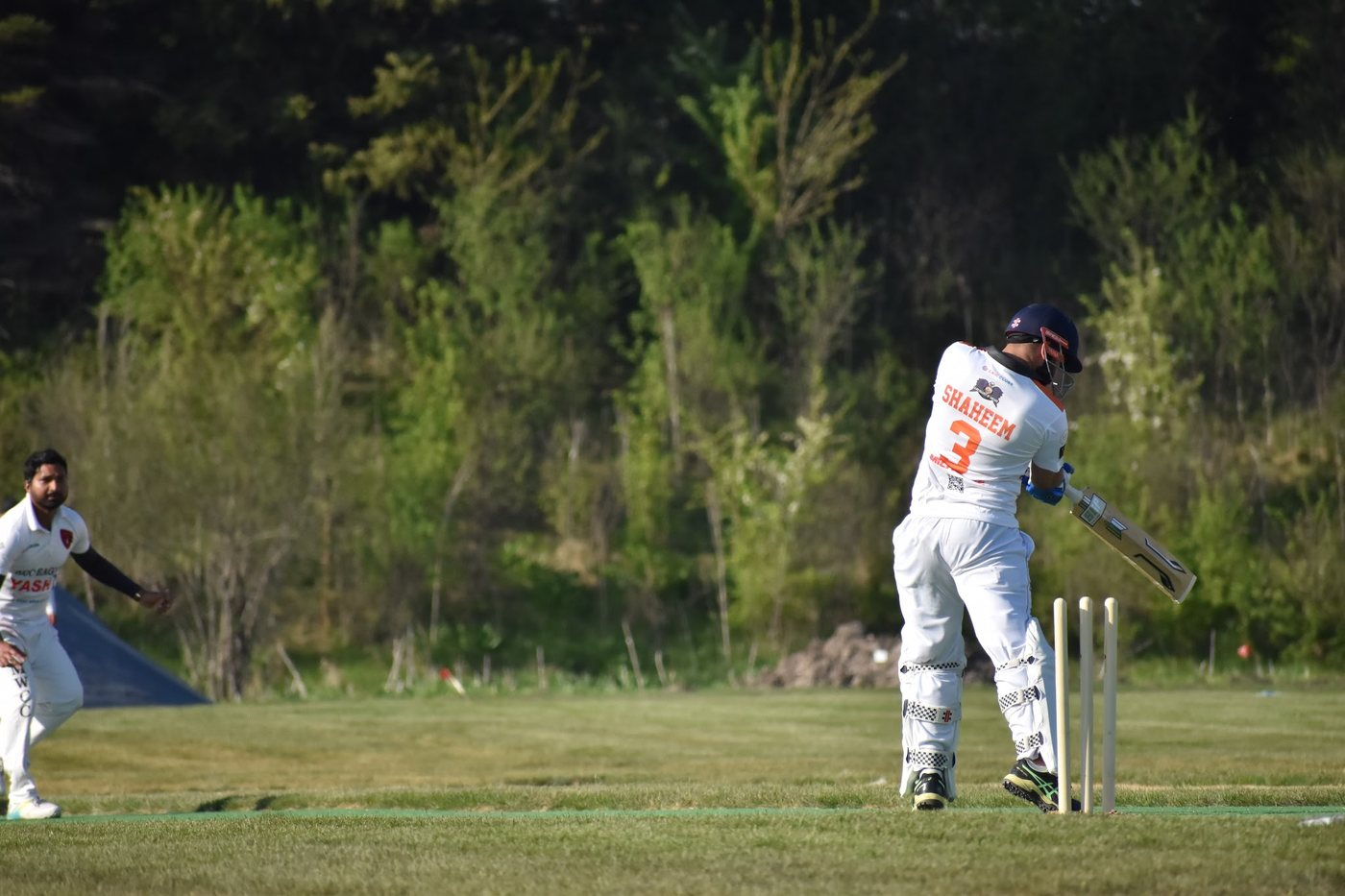 Shaheem winds up for the cut shot